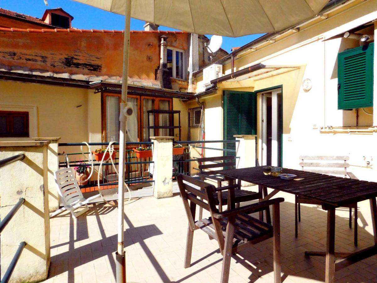 La Casa Di Enrico! Lägenhet Levanto Exteriör bild